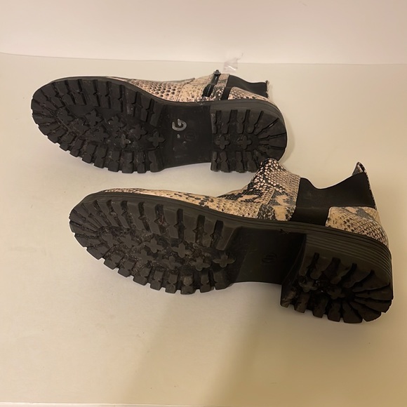 Universal Thread boot - Picture 4 of 6